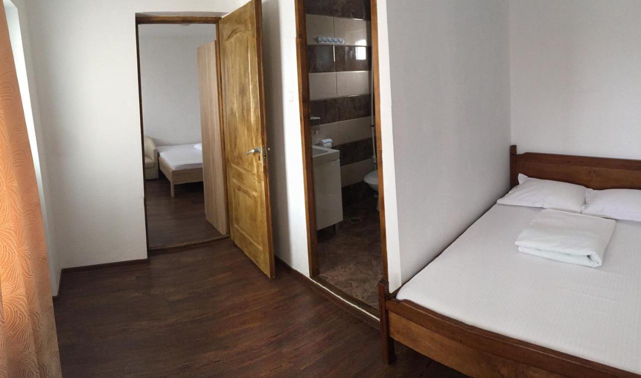 Casa Ciobi Hotel 2 Mai Ngoại thất bức ảnh